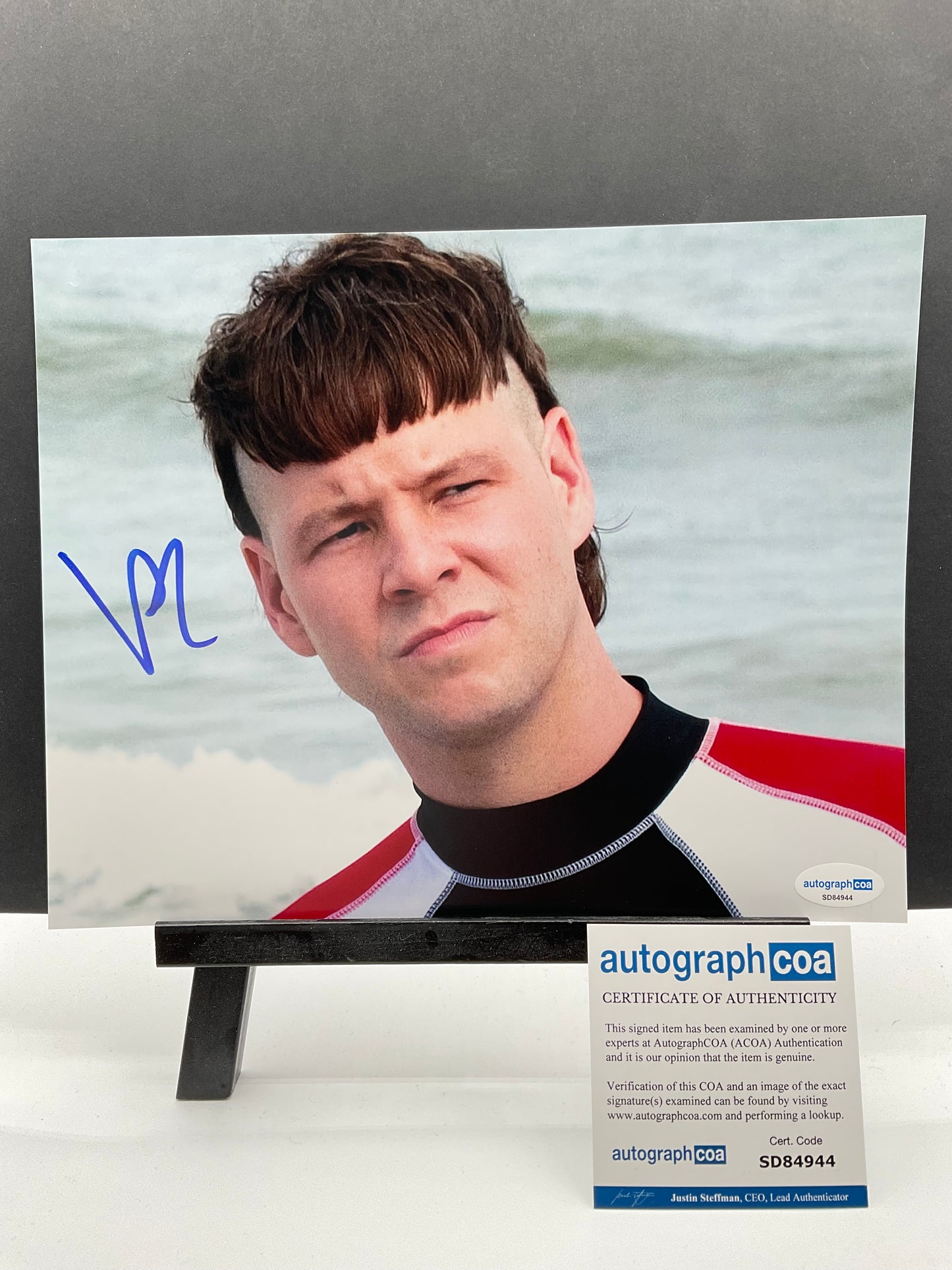 Ike Barinholtz Eastbound & Down signed photo 8x10 ACOA