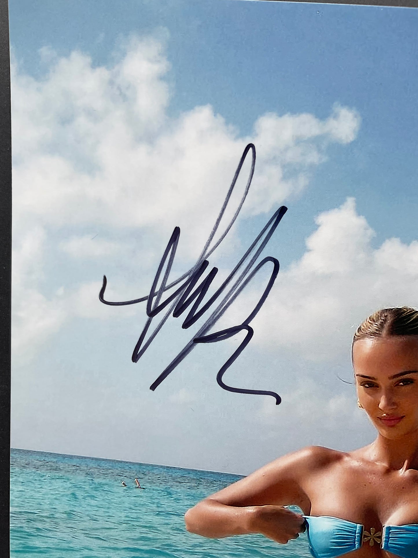 Suede Brooks Sexy signed photo 8x10 ACOA Influencer