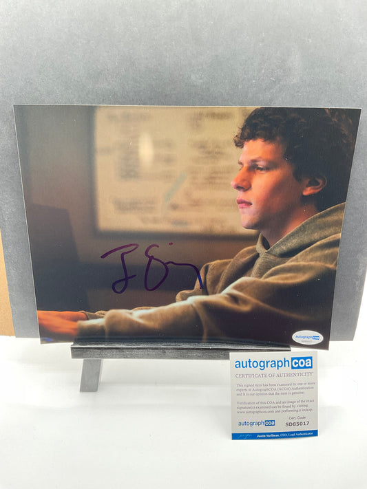 Jesse Eisenberg Social Network signed photo 8x10 ACOA