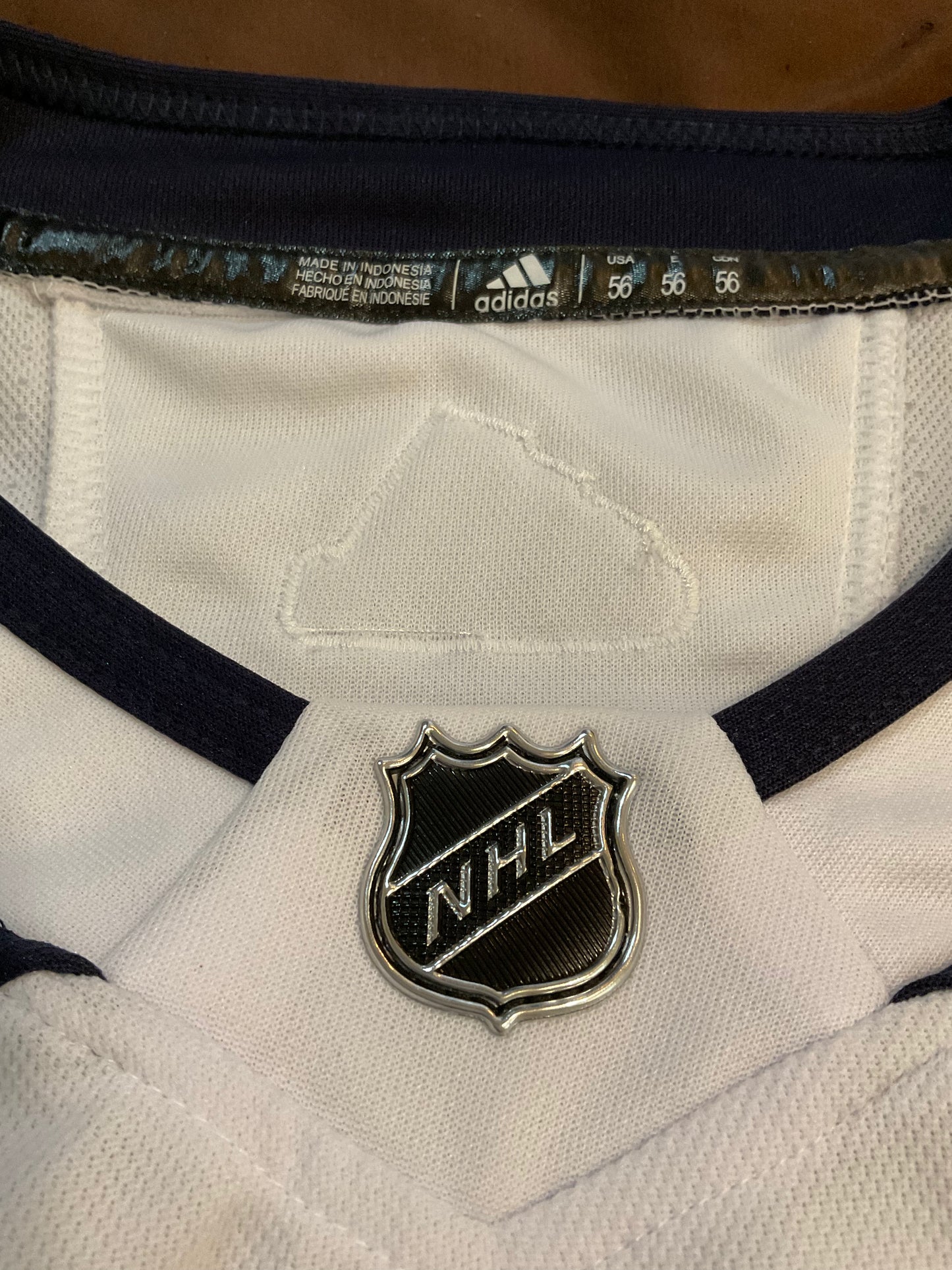 T.J. Oshie Washington Capitals signed jersey Beckett NHL